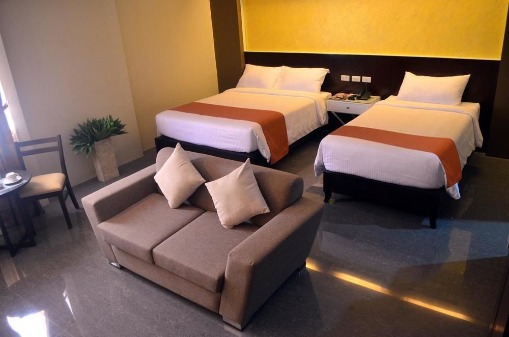 Grace Crown Hotel آنغلوس المظهر الخارجي الصورة