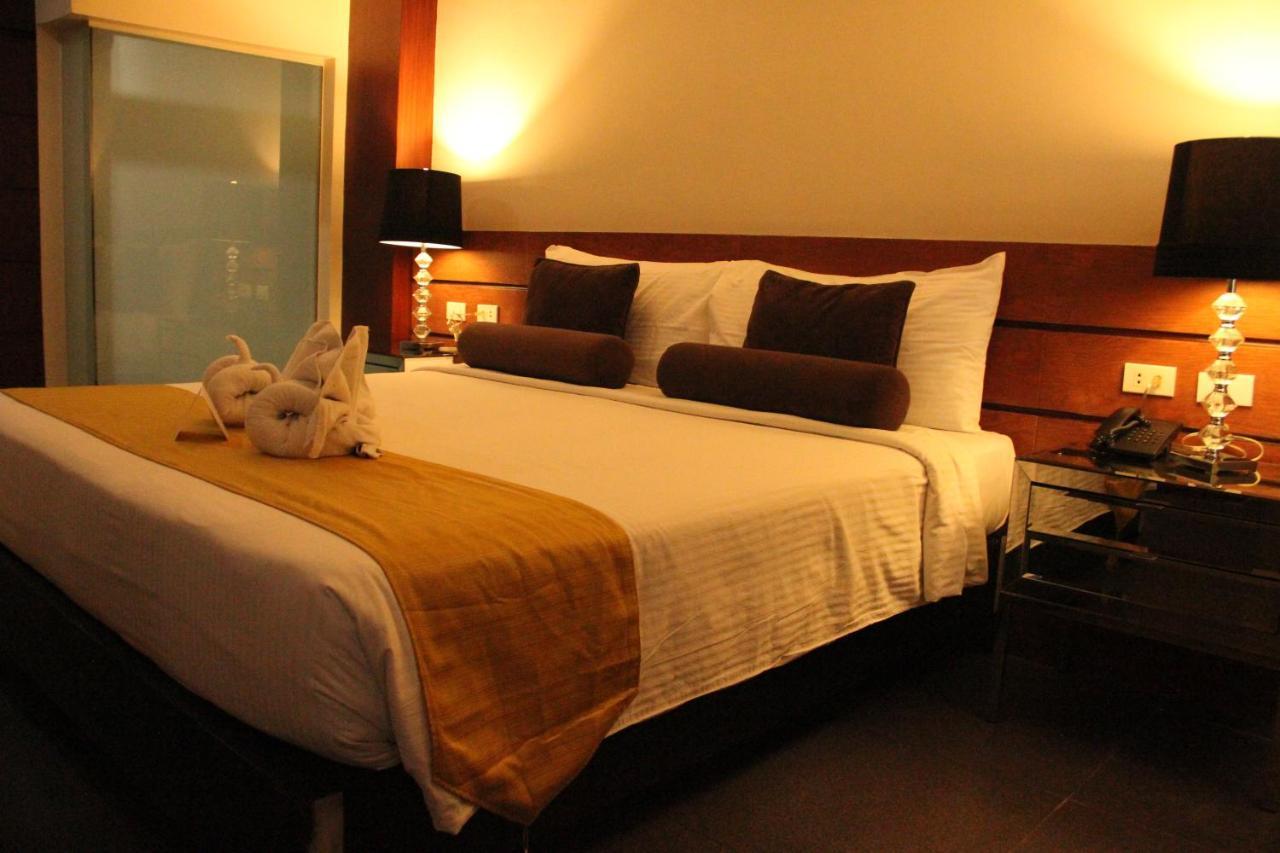 Grace Crown Hotel آنغلوس المظهر الخارجي الصورة