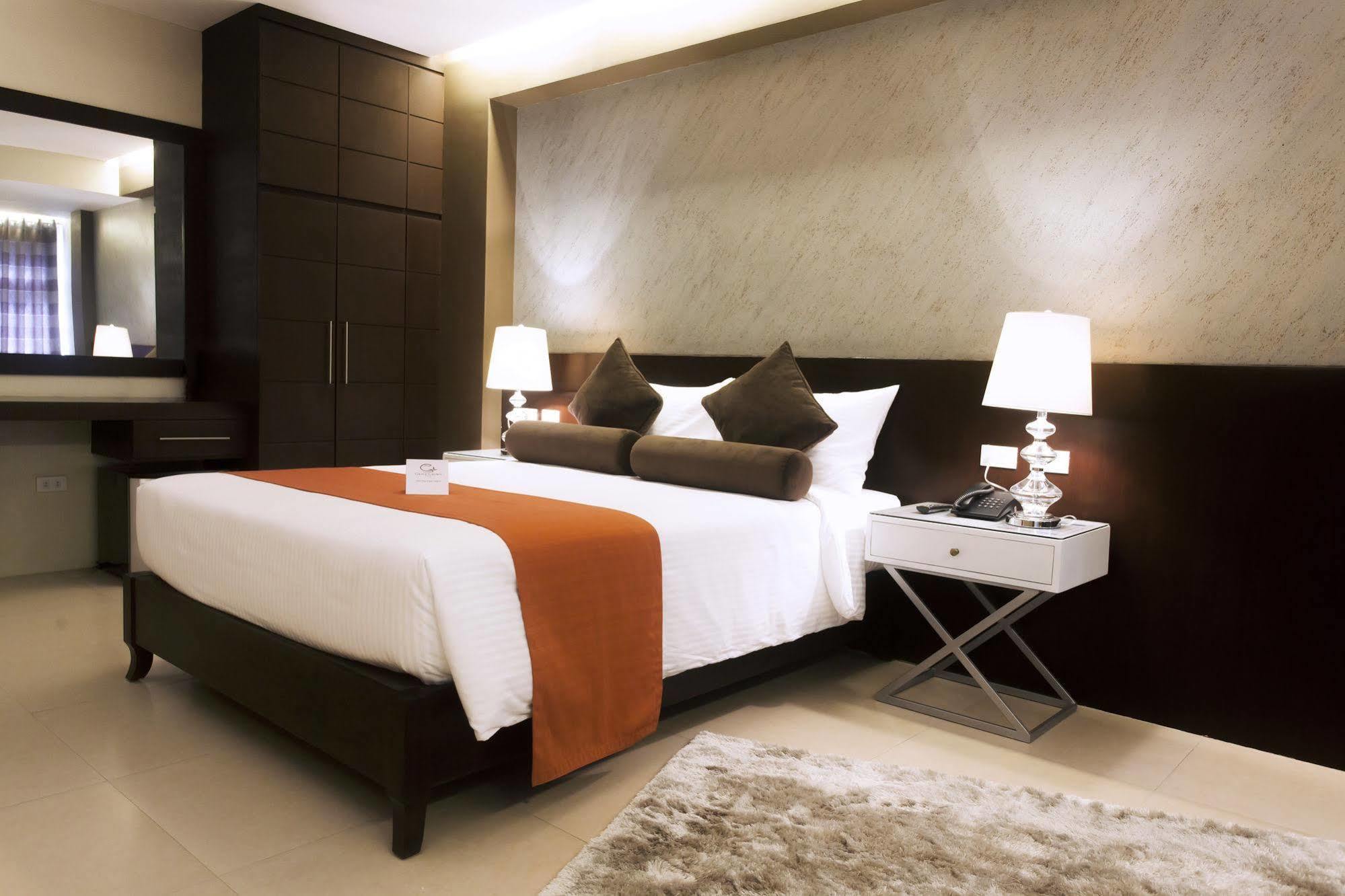 Grace Crown Hotel آنغلوس المظهر الخارجي الصورة