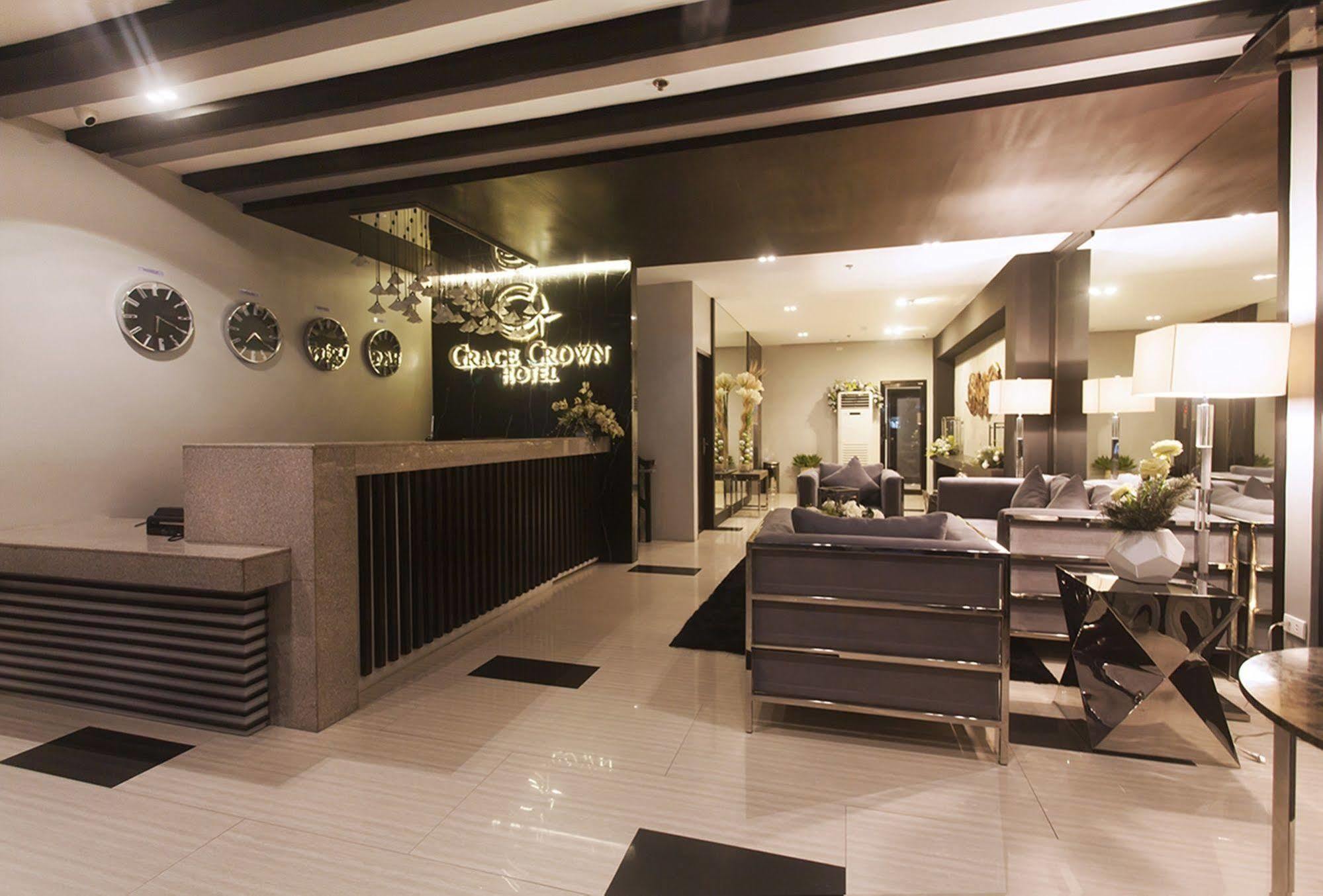 Grace Crown Hotel آنغلوس المظهر الخارجي الصورة
